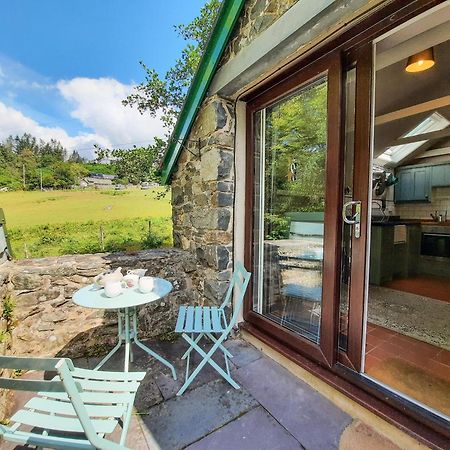 Y Gribyn - Modern Stone Cottage Within Snowdonia'S National Park Долгелай Екстериор снимка
