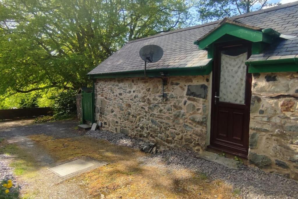 Y Gribyn - Modern Stone Cottage Within Snowdonia'S National Park Долгелай Екстериор снимка